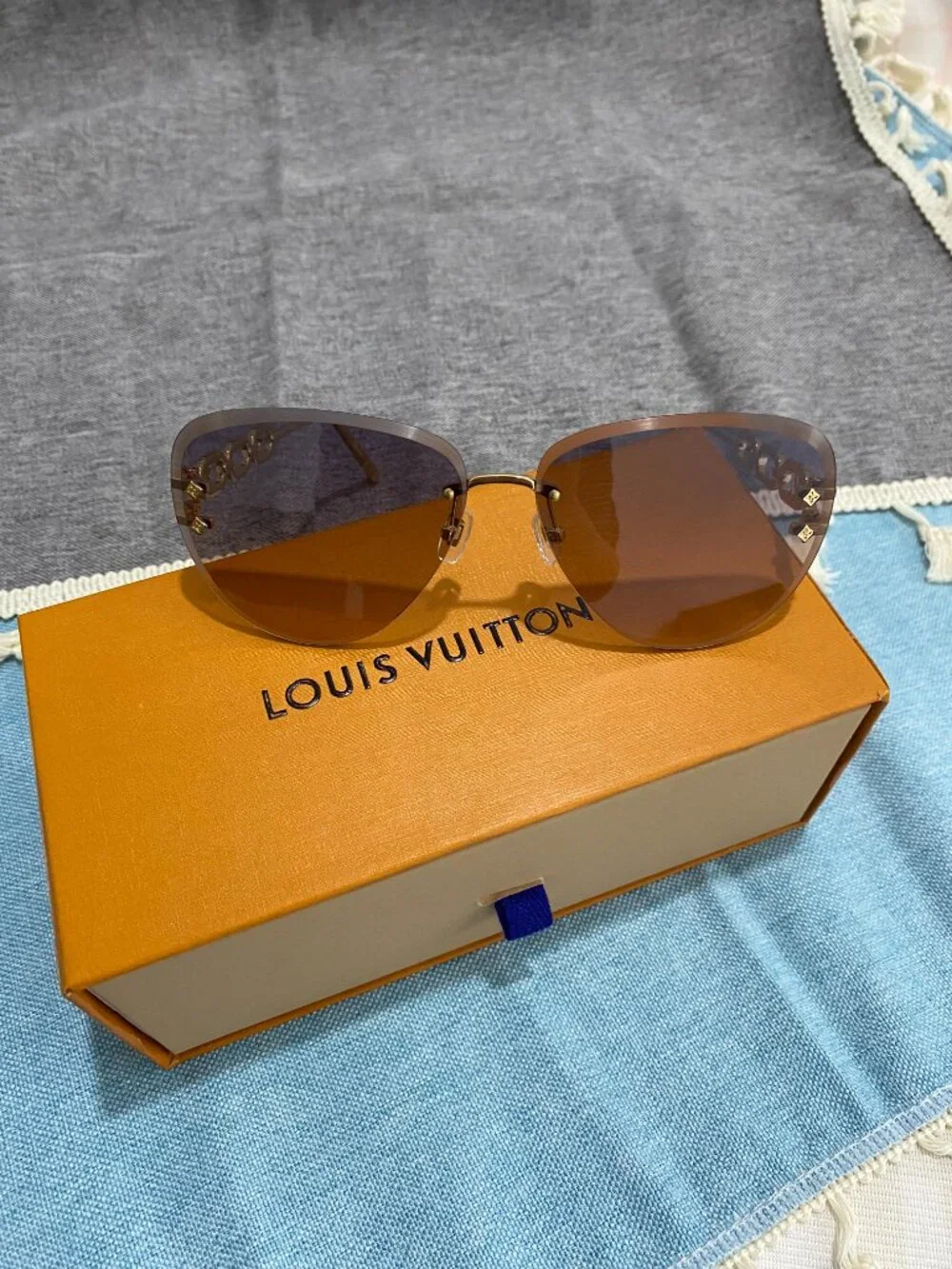 Louis Vuitton Rimless Cat-Eye Chain Sunglasses